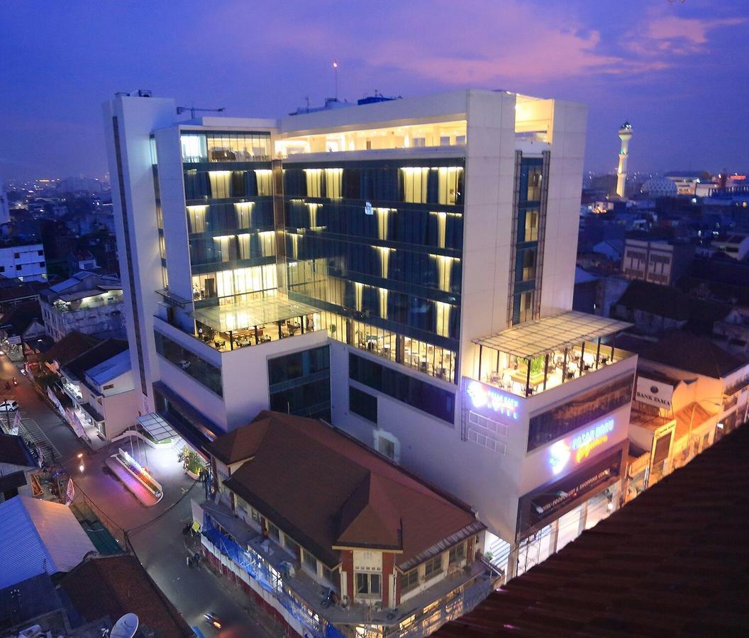 Pasar Baru Square Hotel Bandung Exterior foto